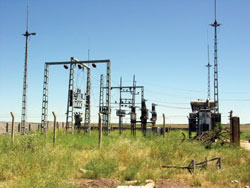 What structures look like after looting of the cables they supported