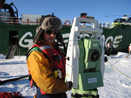 Experts Drill Arctic Ice To Fathom Speed Of Melt Photo: Reuters/Stuart McDill